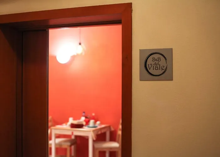 Del Viale Frühstückspension LʼAquila